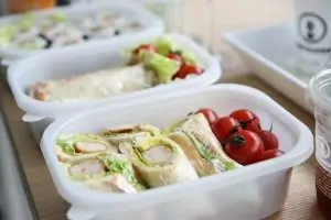 5 tips to pack a healthy lunch from your Meridian family dentist.